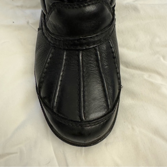 UGG Bellegarde Quilted Leather waterproof Shearling Boots, Black, Size 7.5 - Picture 5 of 10